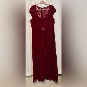 Mother of the Bride Gown Burgundy size 22